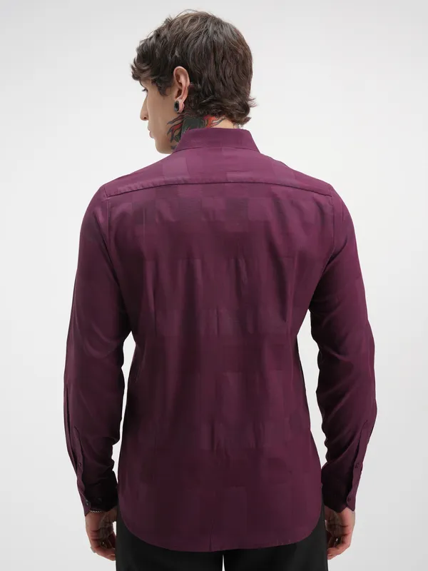 Highlander Men Burgundy Self Design Slim Fit Casual Shirt