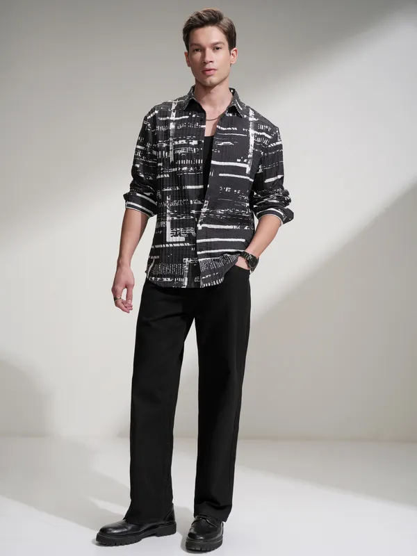 Highlander Men Black Printed Relaxed Fit Casual Shirt