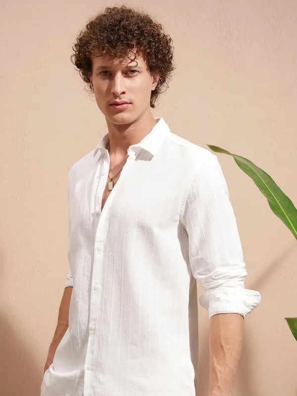 Highlander Men White Striped Slim Fit Casual Shirt