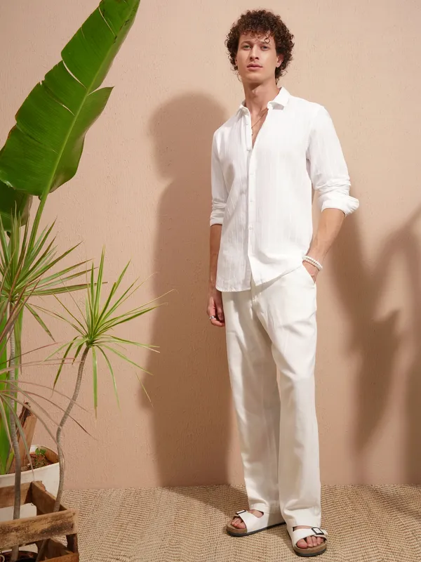 Highlander Men White Striped Slim Fit Casual Shirt