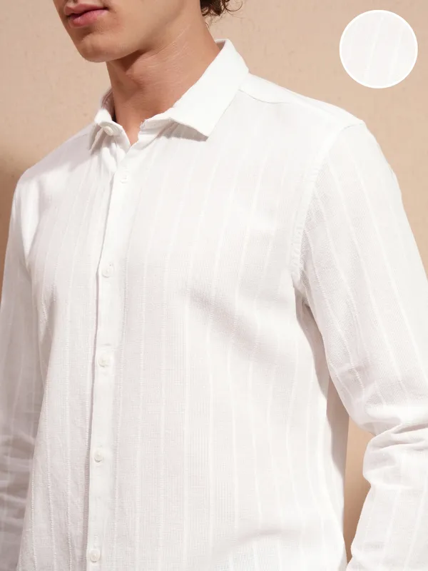 Highlander Men White Striped Slim Fit Casual Shirt