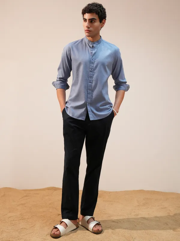 Highlander Men Blue Self Design Slim Fit Casual Shirt