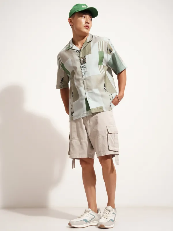 Highlander Men Green Printed Boxy Fit Casual Shirt