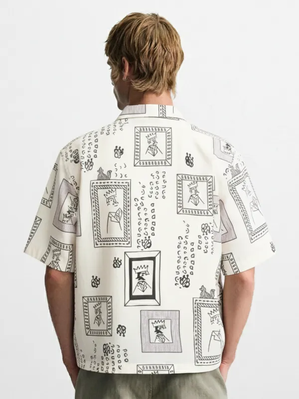 Highlander Men Off White Printed Relaxed Fit Casual Shirt