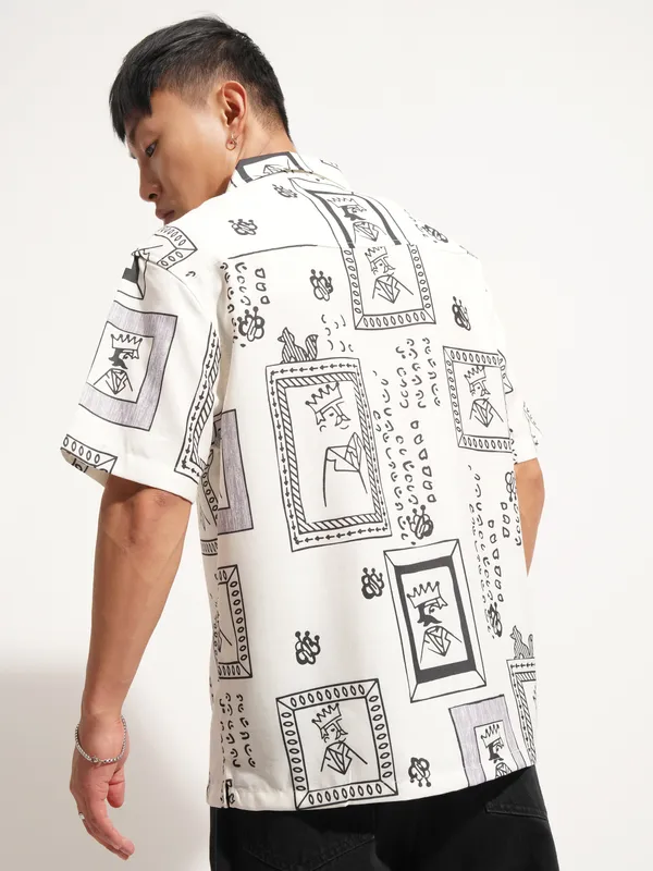 Highlander Men Off White Printed Relaxed Fit Casual Shirt