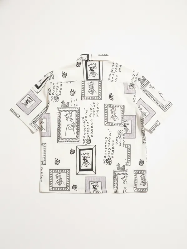 Highlander Men Off White Printed Relaxed Fit Casual Shirt