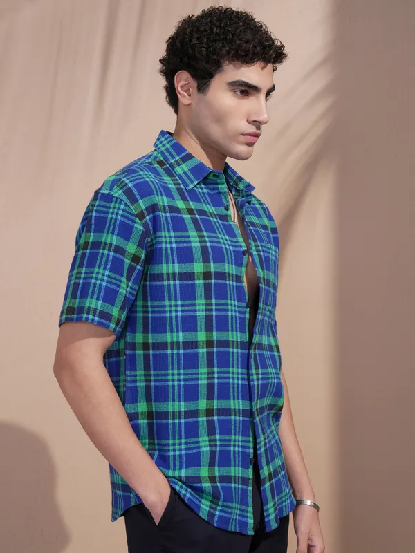 Highlander Men Blue Checked Relaxed Fit Casual Shirt