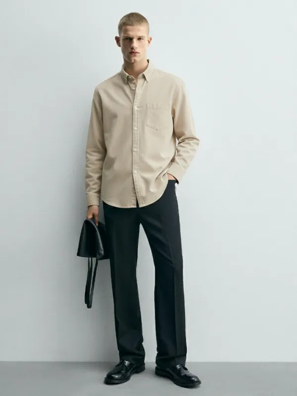 Highlander Men Cream Solid Slim Fit Casual Shirt