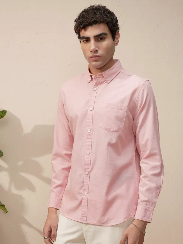 Highlander Men Pink Self Design Slim Fit Casual Shirt