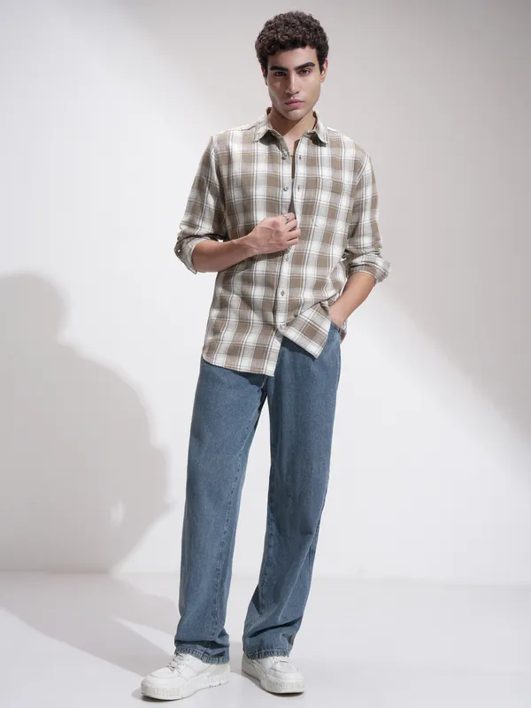 Highlander Men Khaki Checked Slim Fit Casual Shirt