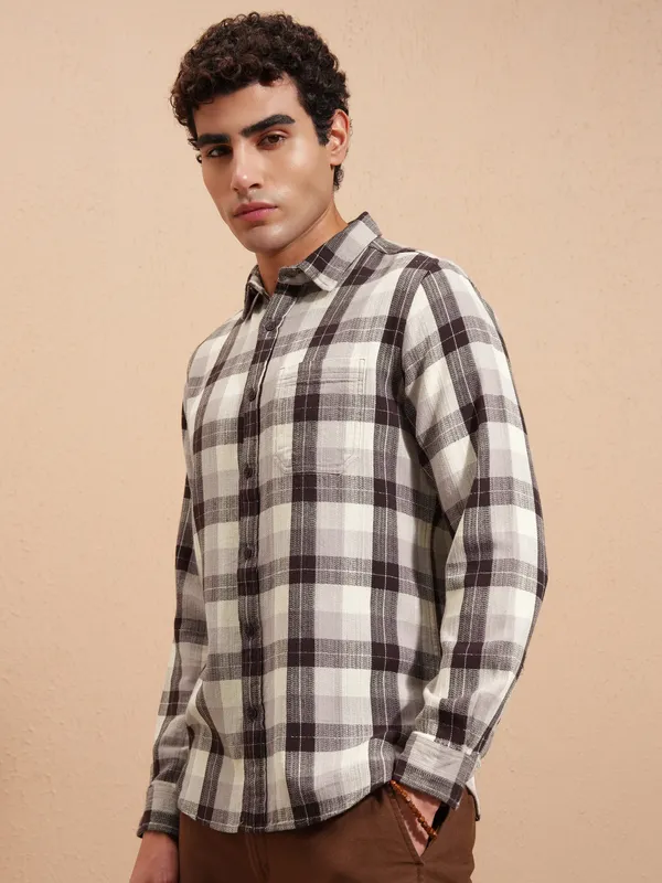 Highlander Men Brown Checked Slim Fit Casual Shirt