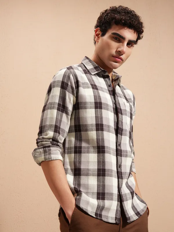 Highlander Men Brown Checked Slim Fit Casual Shirt