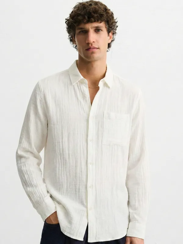 Highlander Men White Self Design Relaxed Fit Casual Shirt