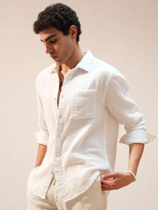 Highlander Men White Self Design Relaxed Fit Casual Shirt