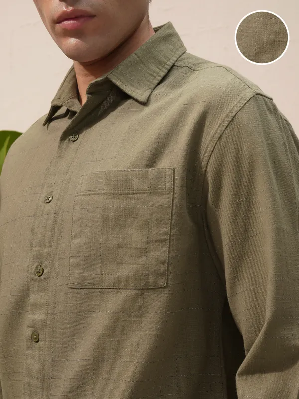 Highlander Men Green Self Design Relaxed Fit Casual Shirt