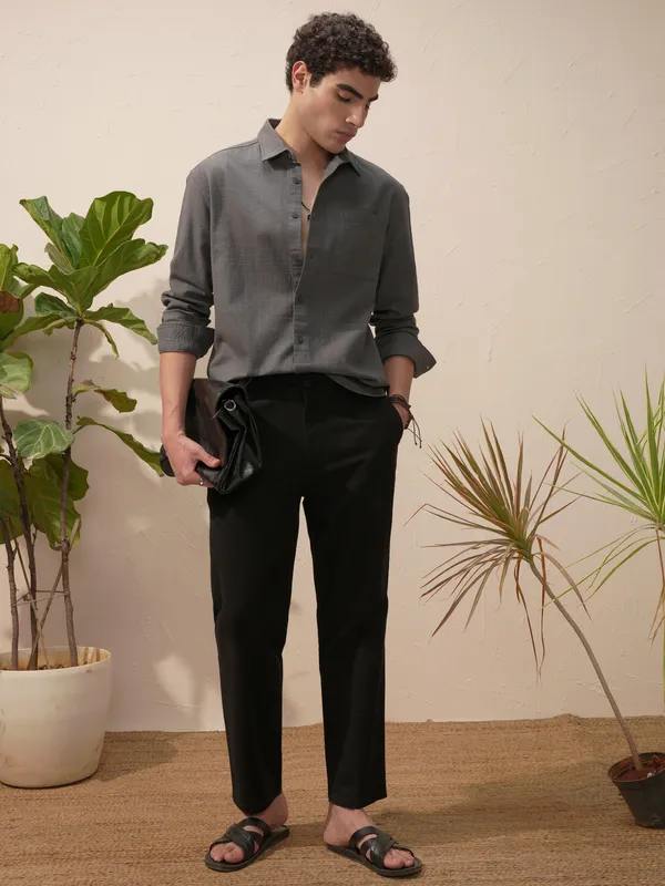 Highlander Men Grey Self Design Relaxed Fit Casual Shirt