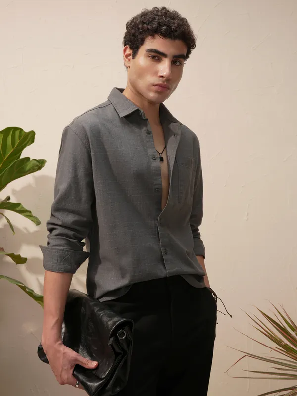 Highlander Men Grey Self Design Relaxed Fit Casual Shirt