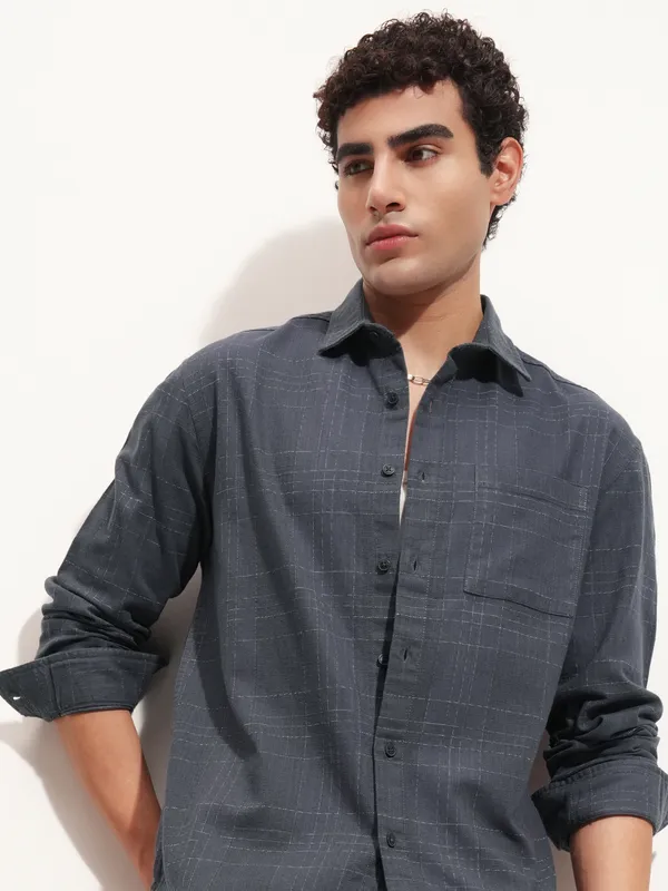 Highlander Men Blue Checked Relaxed Fit Casual Shirt