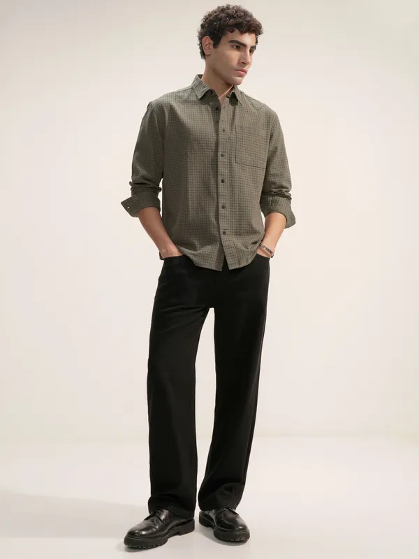 Highlander Men Olive Checked Relaxed Fit Casual Shirt