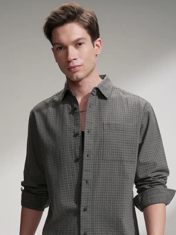 Highlander Men Olive Checked Relaxed Fit Casual Shirt