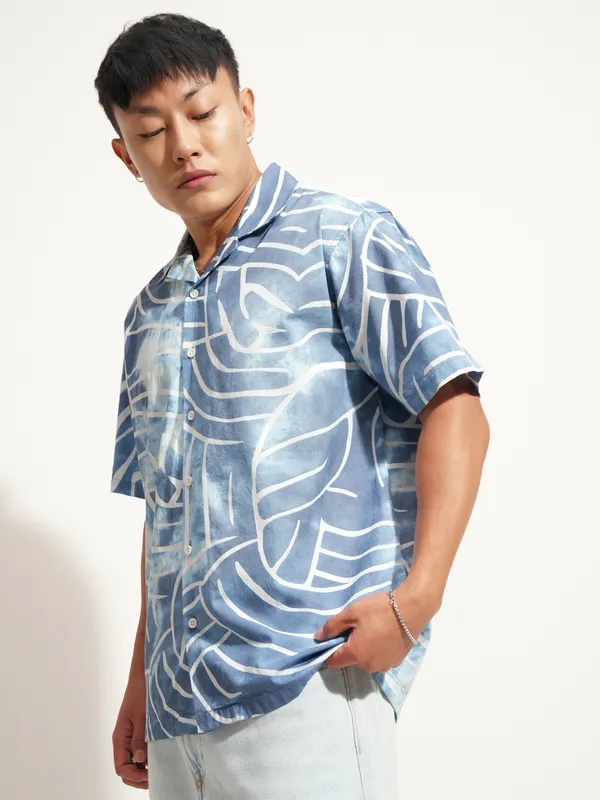 Highlander Men Blue Printed Relaxed Fit Casual Shirt