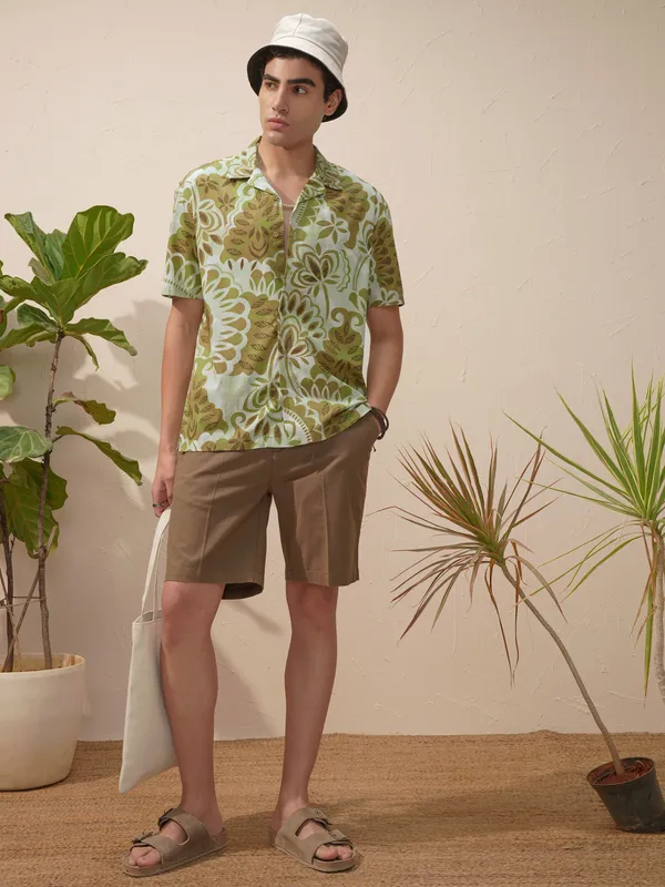 Highlander Men Olive Printed Relaxed Fit Casual Shirt