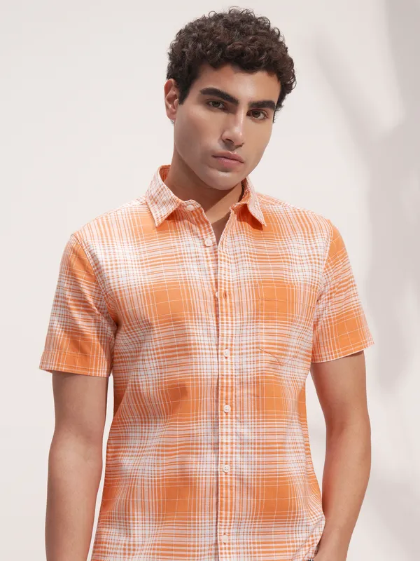 Highlander Men Orange Checked Slim Fit Casual Shirt