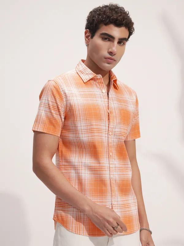 Highlander Men Orange Checked Slim Fit Casual Shirt