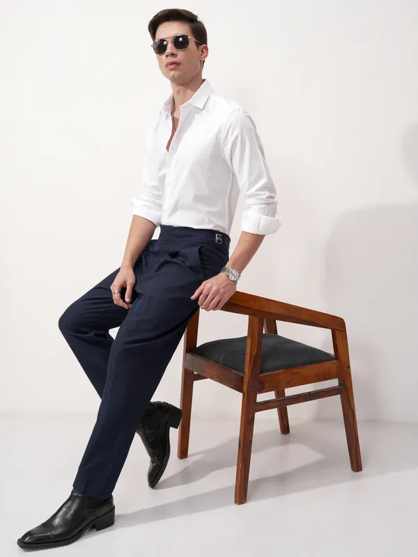 Highlander Men White Self Design Slim Fit Casual Shirt