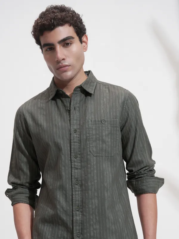 Highlander Men Olive Self Design Slim Fit Casual Shirt