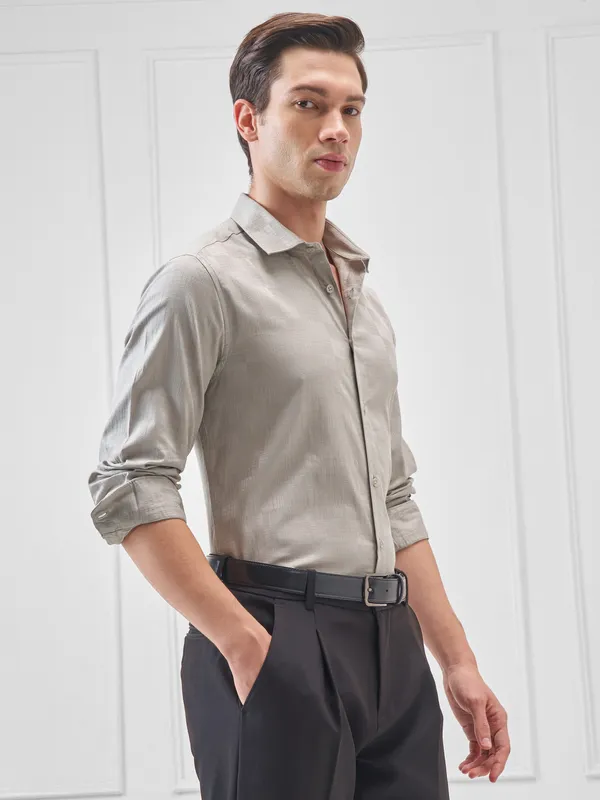 Highlander Men Grey Self Design Slim Fit Casual Shirt