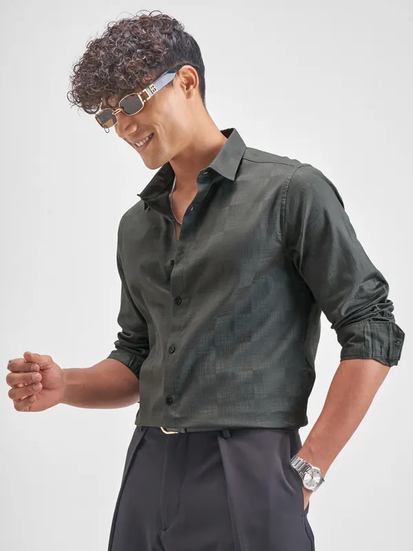 Highlander Men Charcoal Self Design Slim Fit Casual Shirt