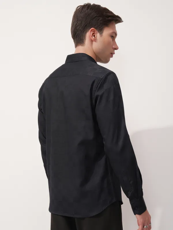 Highlander Men Navy Blue Self Design Slim Fit Casual Shirt