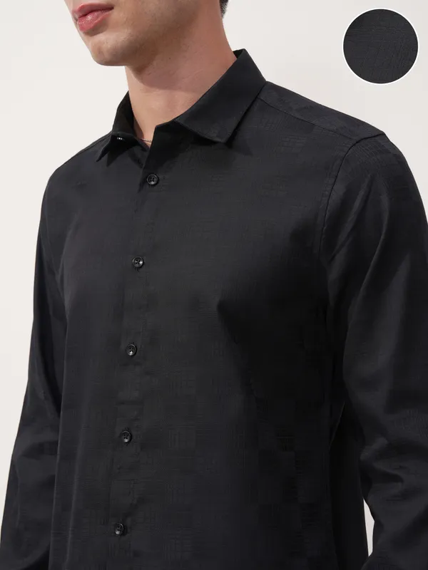 Highlander Men Navy Blue Self Design Slim Fit Casual Shirt