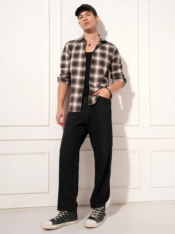 Highlander Men Green Checked Slim Fit Casual Shirt