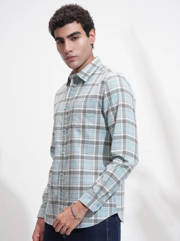 Highlander Men Blue Checked Slim Fit Casual Shirt