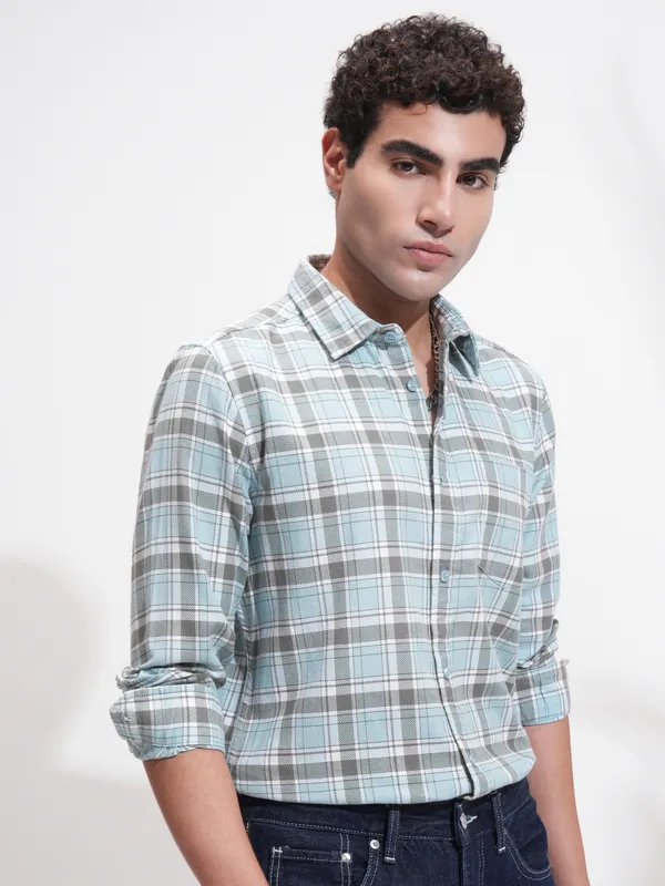 Highlander Men Blue Checked Slim Fit Casual Shirt