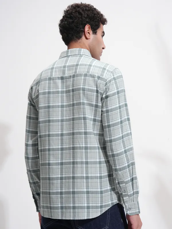 Highlander Men Grey Checked Slim Fit Casual Shirt