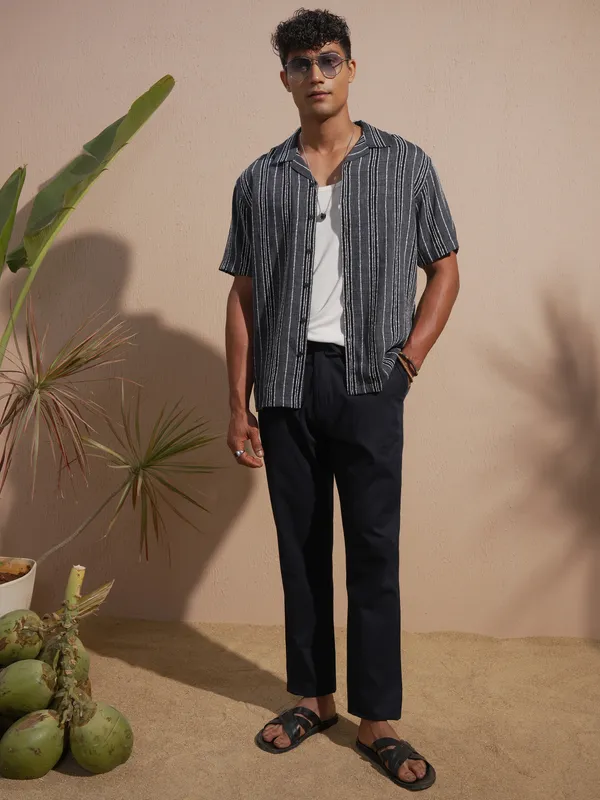 Highlander Men Blue Striped Relaxed Fit Casual Shirt