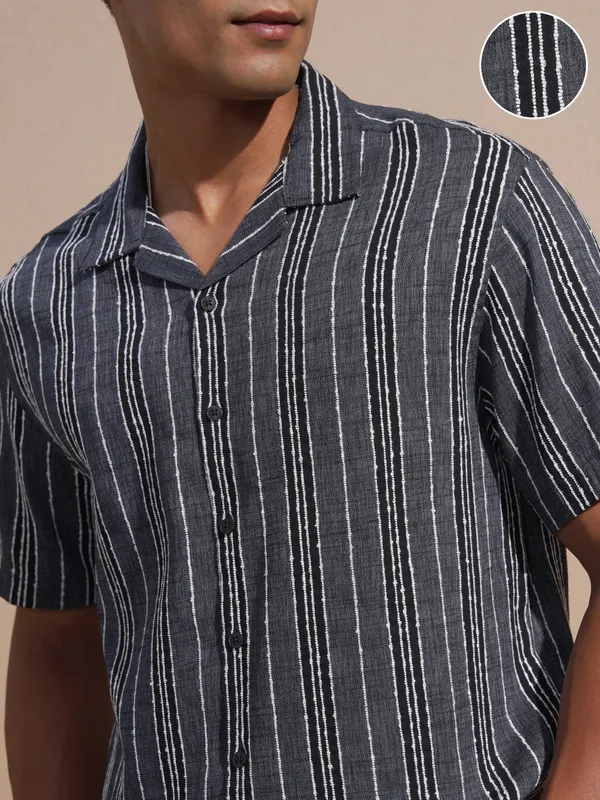 Highlander Men Blue Striped Relaxed Fit Casual Shirt