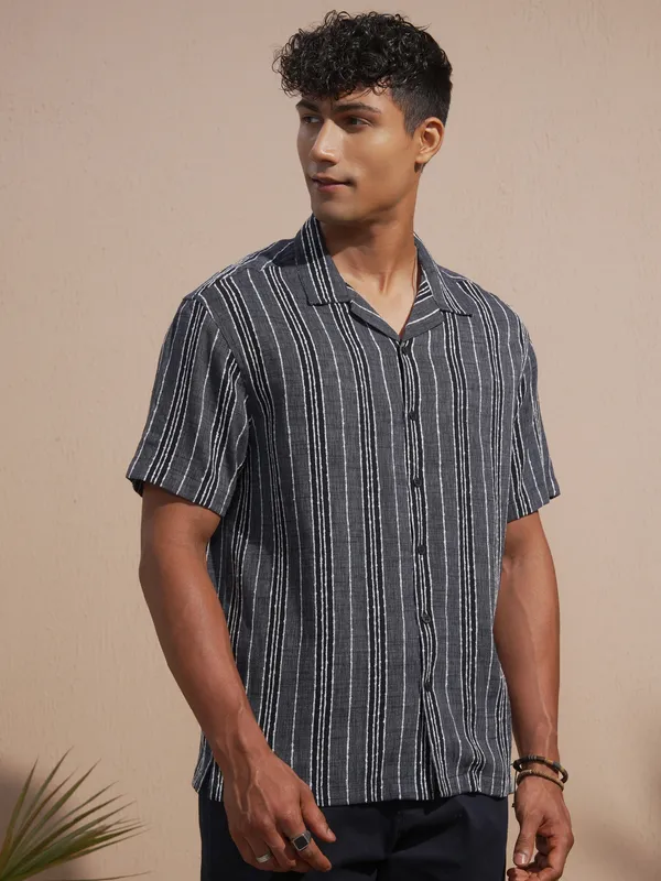 Highlander Men Blue Striped Relaxed Fit Casual Shirt