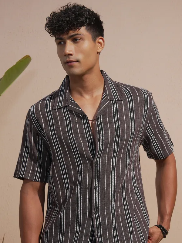 Highlander Men Maroon Striped Relaxed Fit Casual Shirt