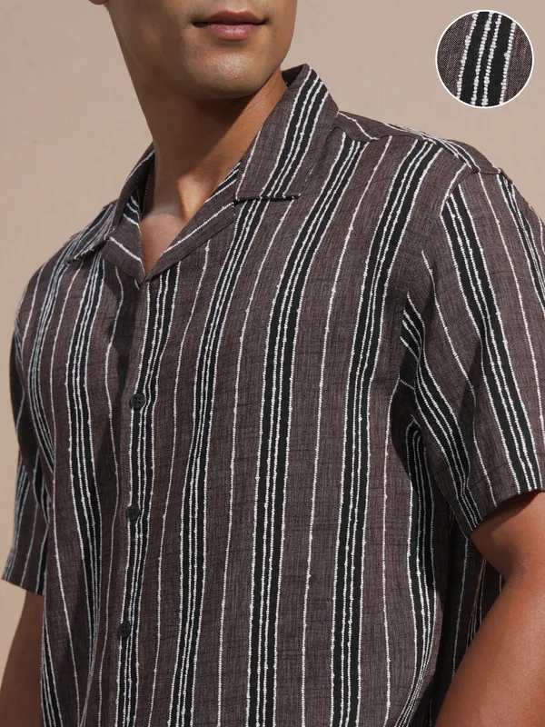 Highlander Men Maroon Striped Relaxed Fit Casual Shirt