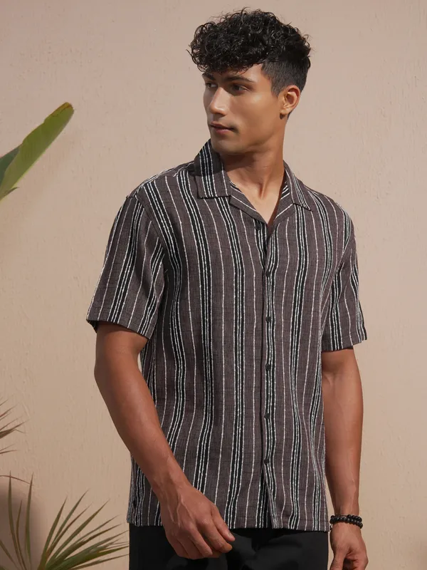 Highlander Men Maroon Striped Relaxed Fit Casual Shirt