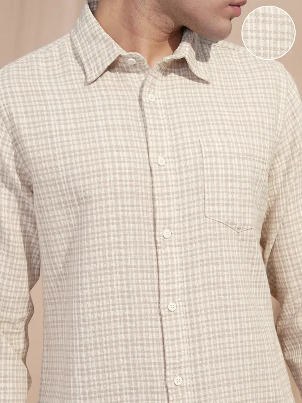 Highlander Men Beige Checked Slim Fit Casual Shirt