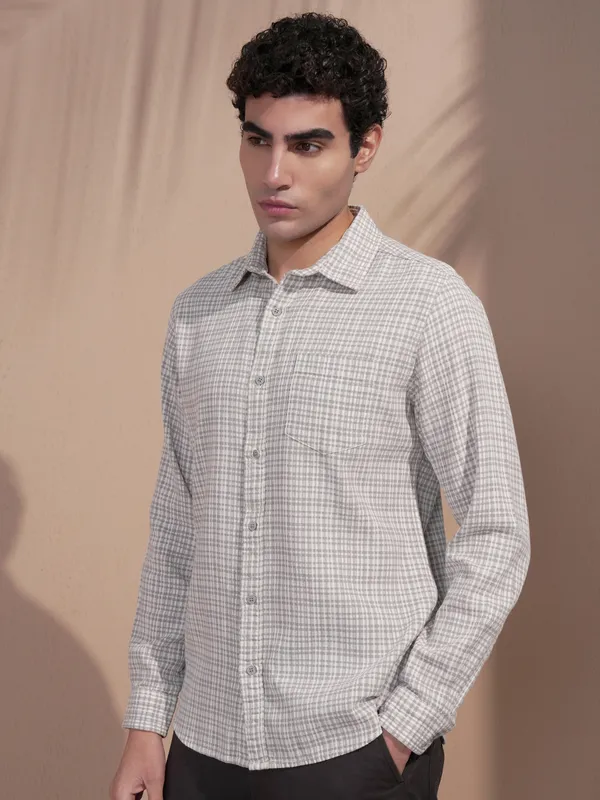 Highlander Men Grey Checked Slim Fit Casual Shirt
