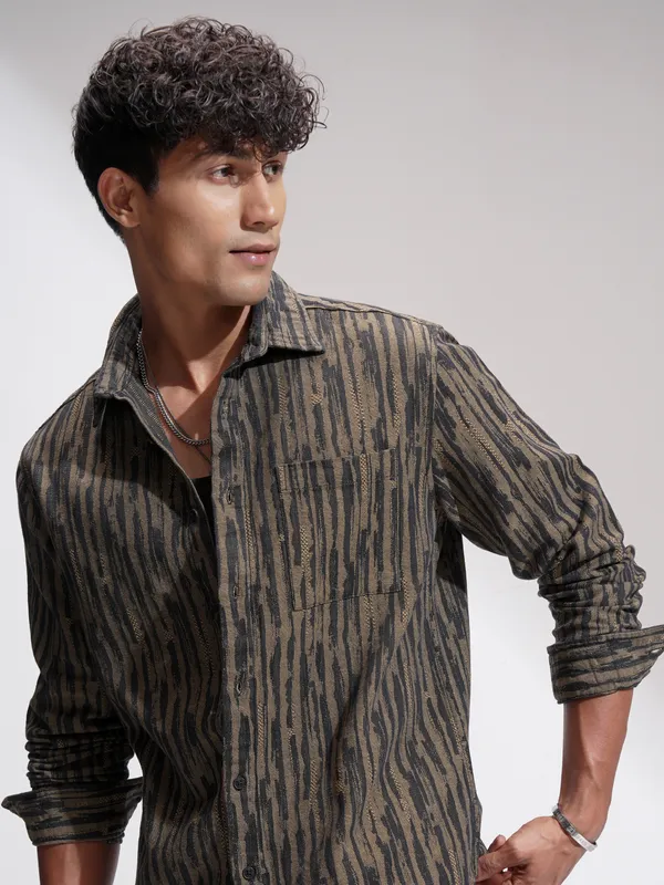 Highlander Men Black Self Design Relaxed Fit Casual Shirt