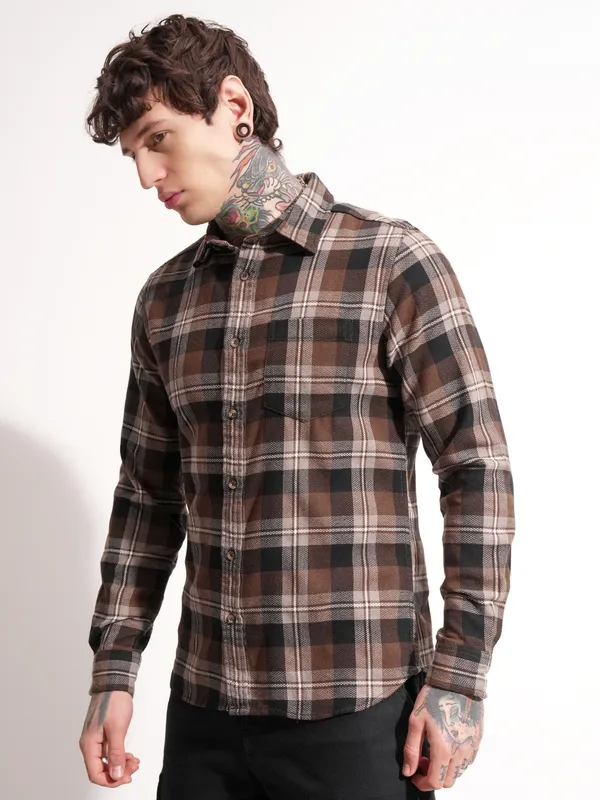 Highlander Men Brown Checked Slim Fit Casual Shirt