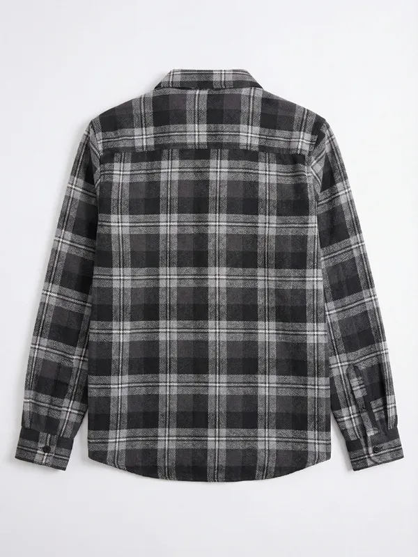 Highlander Men Charcoal Checked Slim Fit Casual Shirt