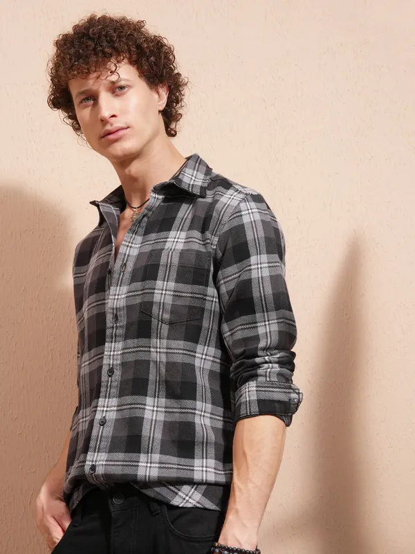 Highlander Men Charcoal Checked Slim Fit Casual Shirt